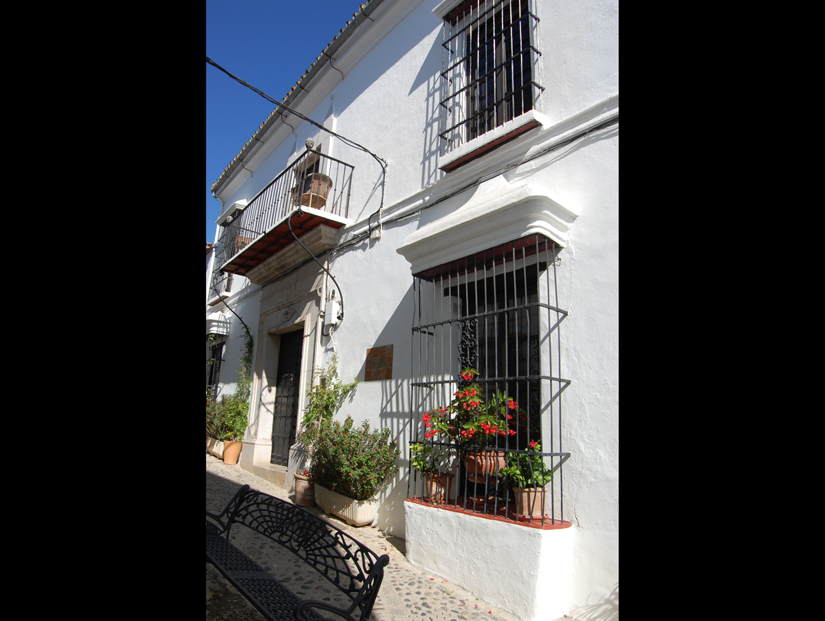 Old Jimena Courts